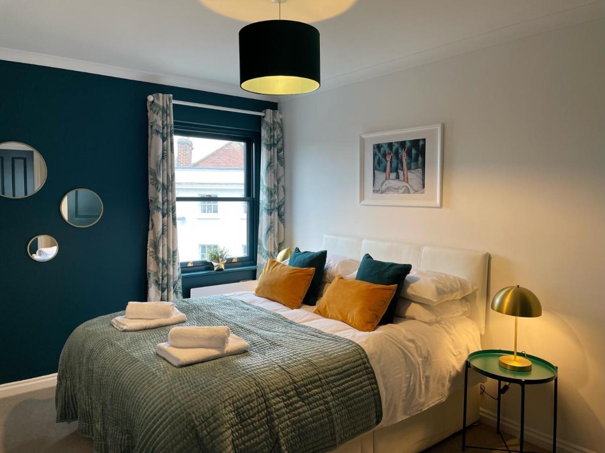 East Walls Apartment Chichester Luaran gambar